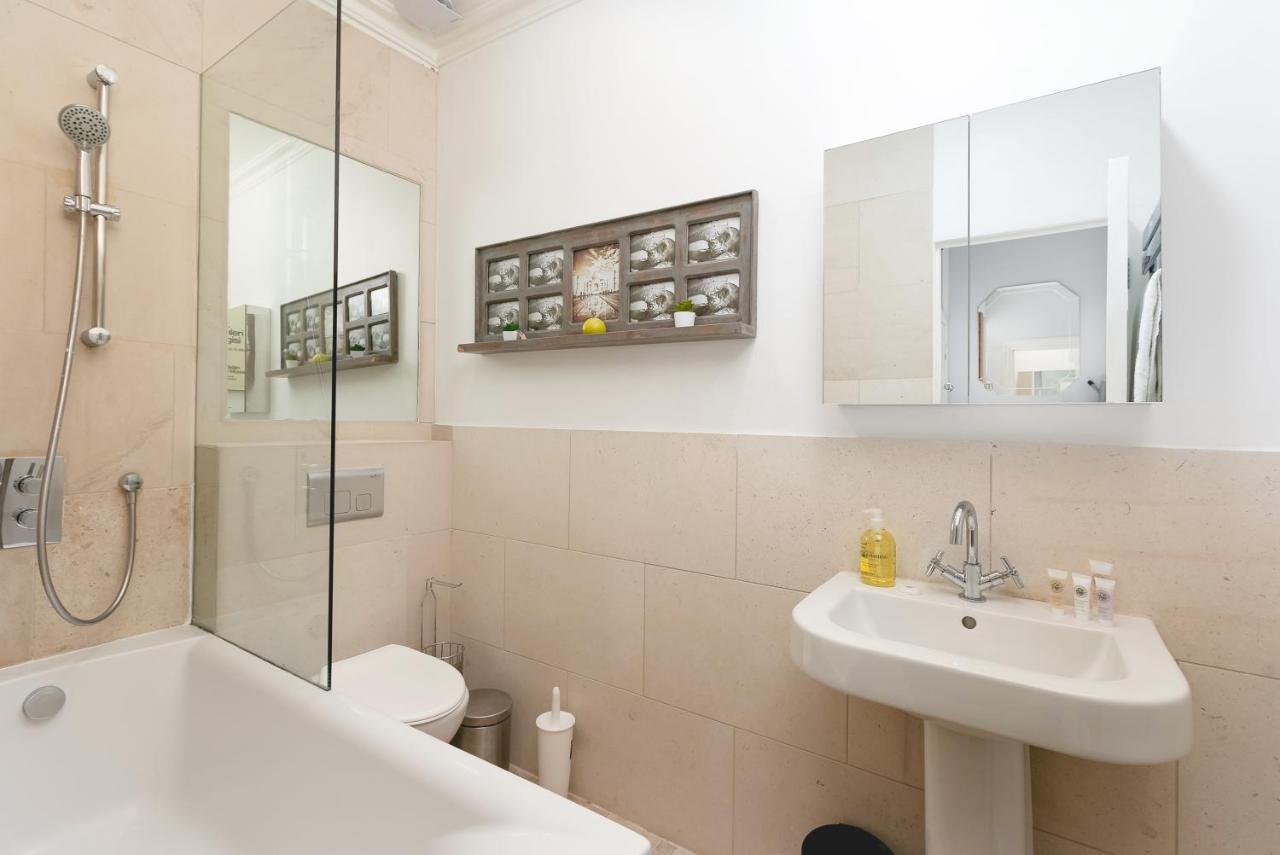 Penthousestays Notting Hill - Chic 2 Bedroom Apartment W/ King Beds - Near Portobello Road & Kensington High Street London Exteriör bild